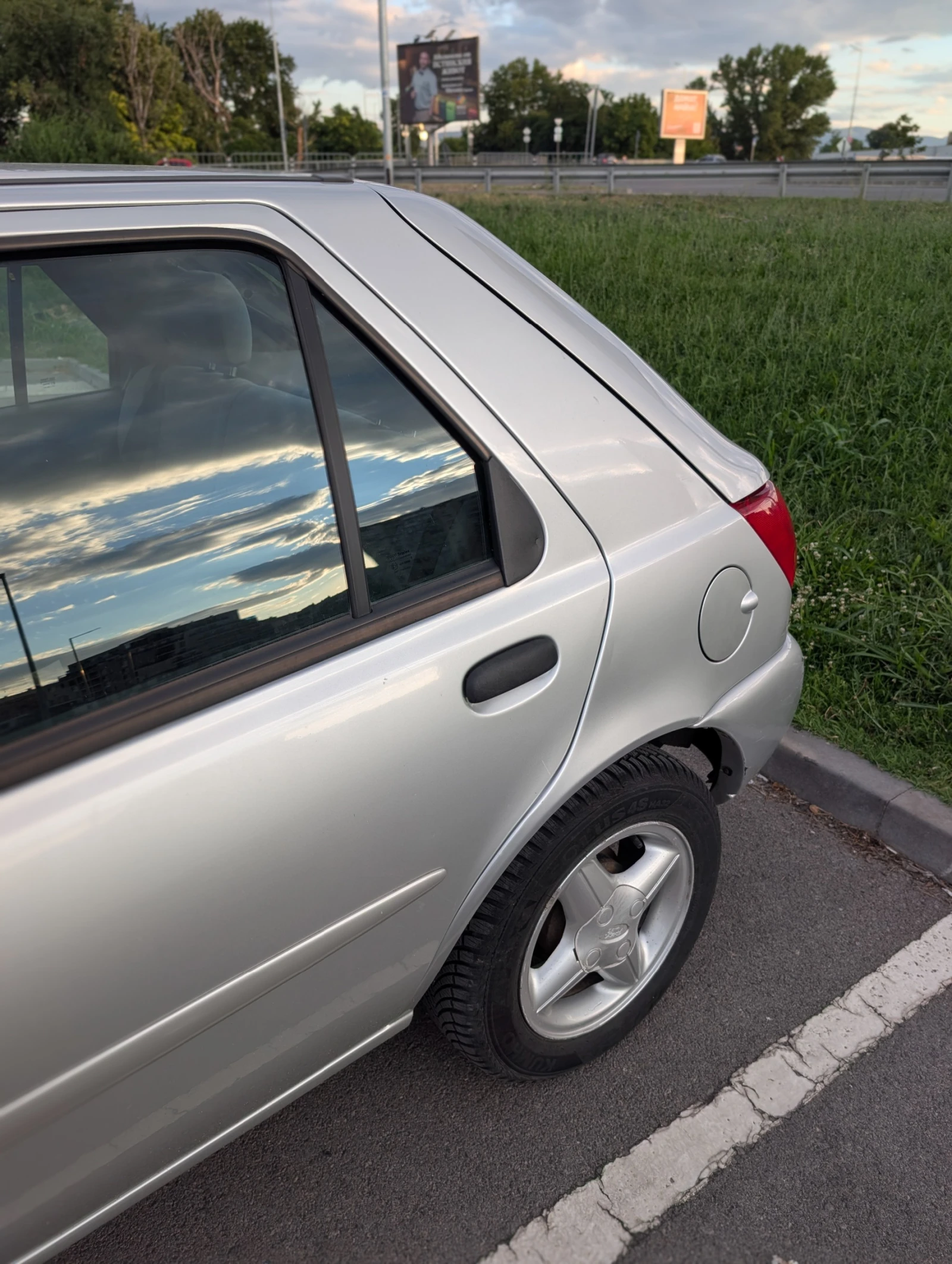 Ford Fiesta MK IV Ghia, снимка 8 - Автомобили и джипове - 55313187