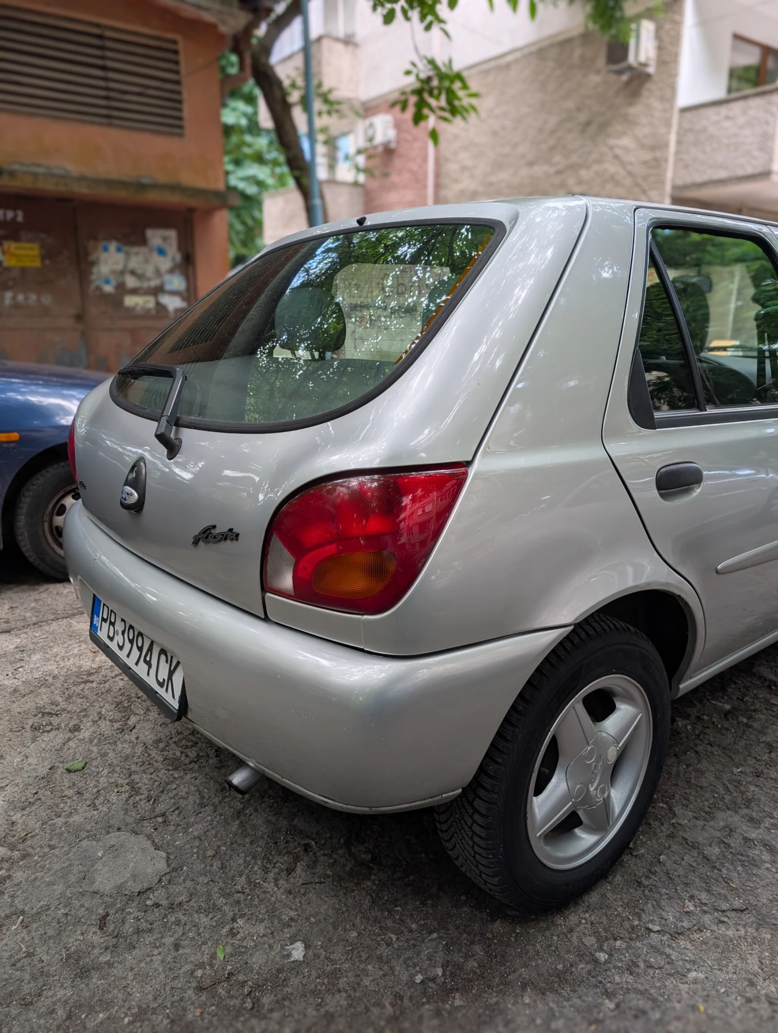 Ford Fiesta MK IV Ghia, снимка 4 - Автомобили и джипове - 55313187