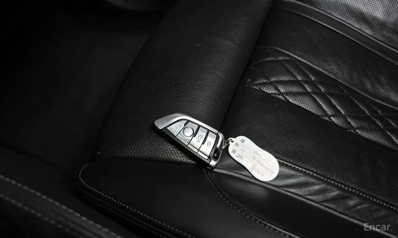 BMW 530 xDrive M Sport/360/ДИСТР/ХЕДЪП/ОБДУХ/ШИБЕДАХ/, снимка 15 - Автомобили и джипове - 55903453