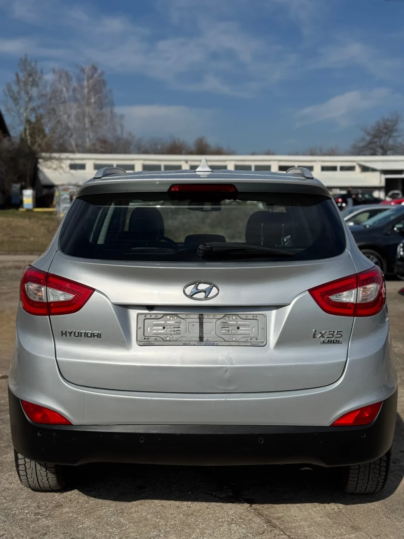 Hyundai IX35 1.7 CRDi Face Camera Keyless Navi Подгрев, снимка 6 - Автомобили и джипове - 49416357