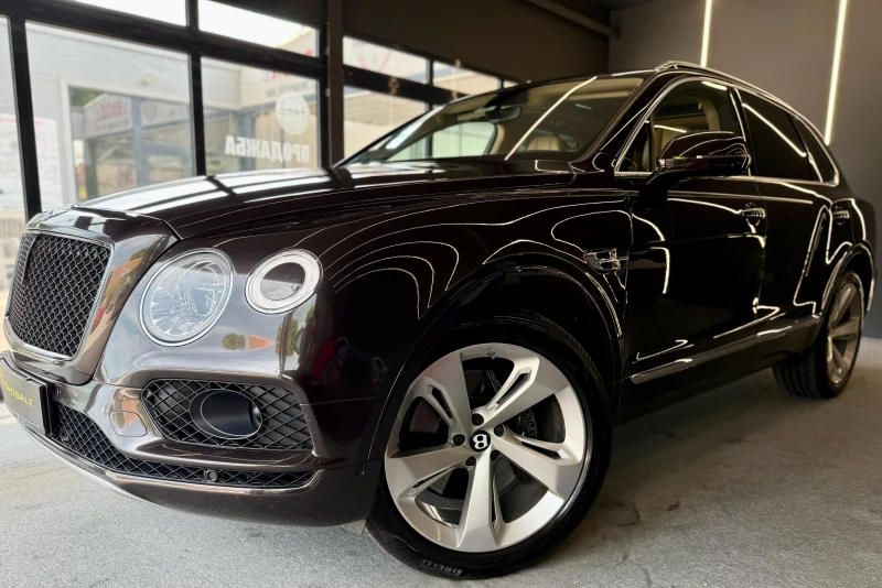 Bentley Bentayga V8 * Panorama* 22&#34;* SoftClose* Лизинг, снимка 3 - Автомобили и джипове - 50656961