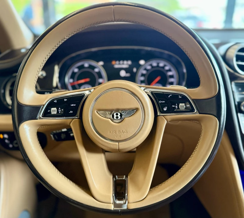 Bentley Bentayga V8 * Panorama* 22&#34;* SoftClose* Лизинг, снимка 10 - Автомобили и джипове - 50656961