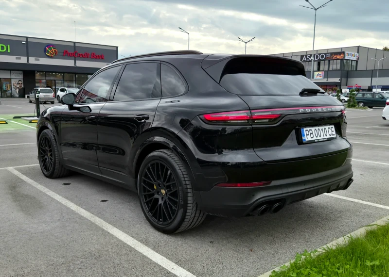 Porsche Cayenne S /Sport Chrono /441кс. /Обслужен / Fullmax!, снимка 4 - Автомобили и джипове - 52337948
