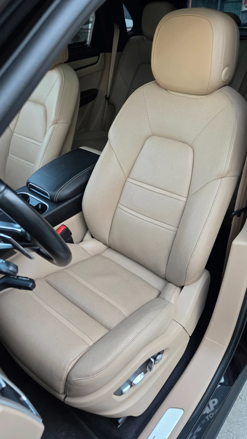 Porsche Cayenne S /Sport Chrono /441кс. /Обслужен / Fullmax!, снимка 9 - Автомобили и джипове - 52337948