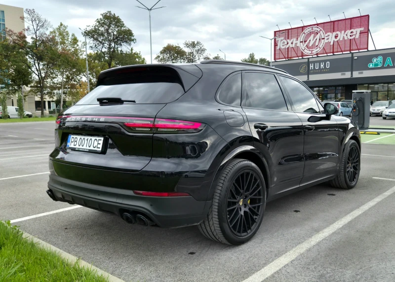Porsche Cayenne S /Sport Chrono /441кс. /Обслужен / Fullmax!, снимка 3 - Автомобили и джипове - 52337948