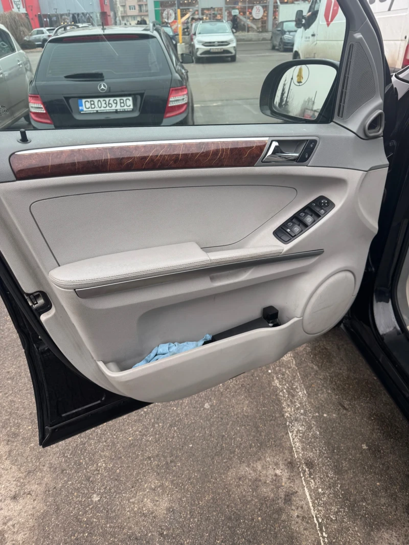 Mercedes-Benz ML 320 3.2 4matic, снимка 10 - Автомобили и джипове - 52956815
