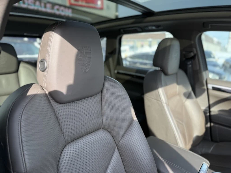 Porsche Cayenne PANO* BOSE* ОБДУХ* ВЪЗДУХ* , снимка 14 - Автомобили и джипове - 53416650