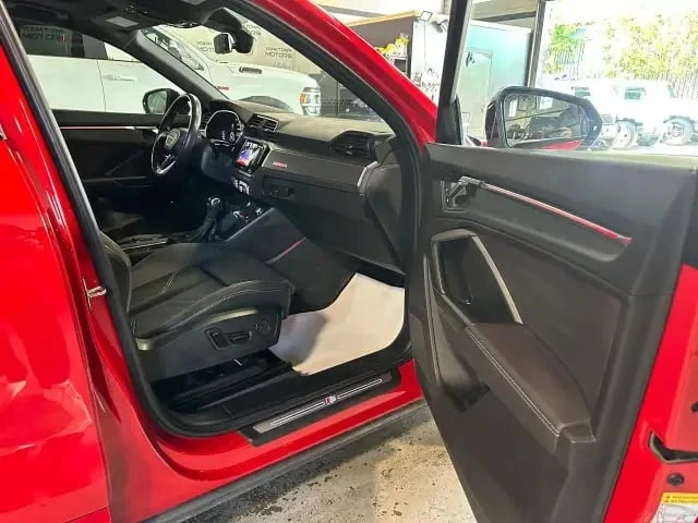 Audi Q3 / Progressiv / S-Line Package / Quattro AWD /  - изображение 7