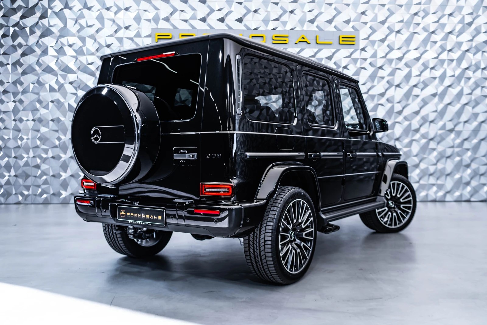 Mercedes-Benz G 63 AMG 4M+ Exclusive* Carbon* Burm* Pano - изображение 4