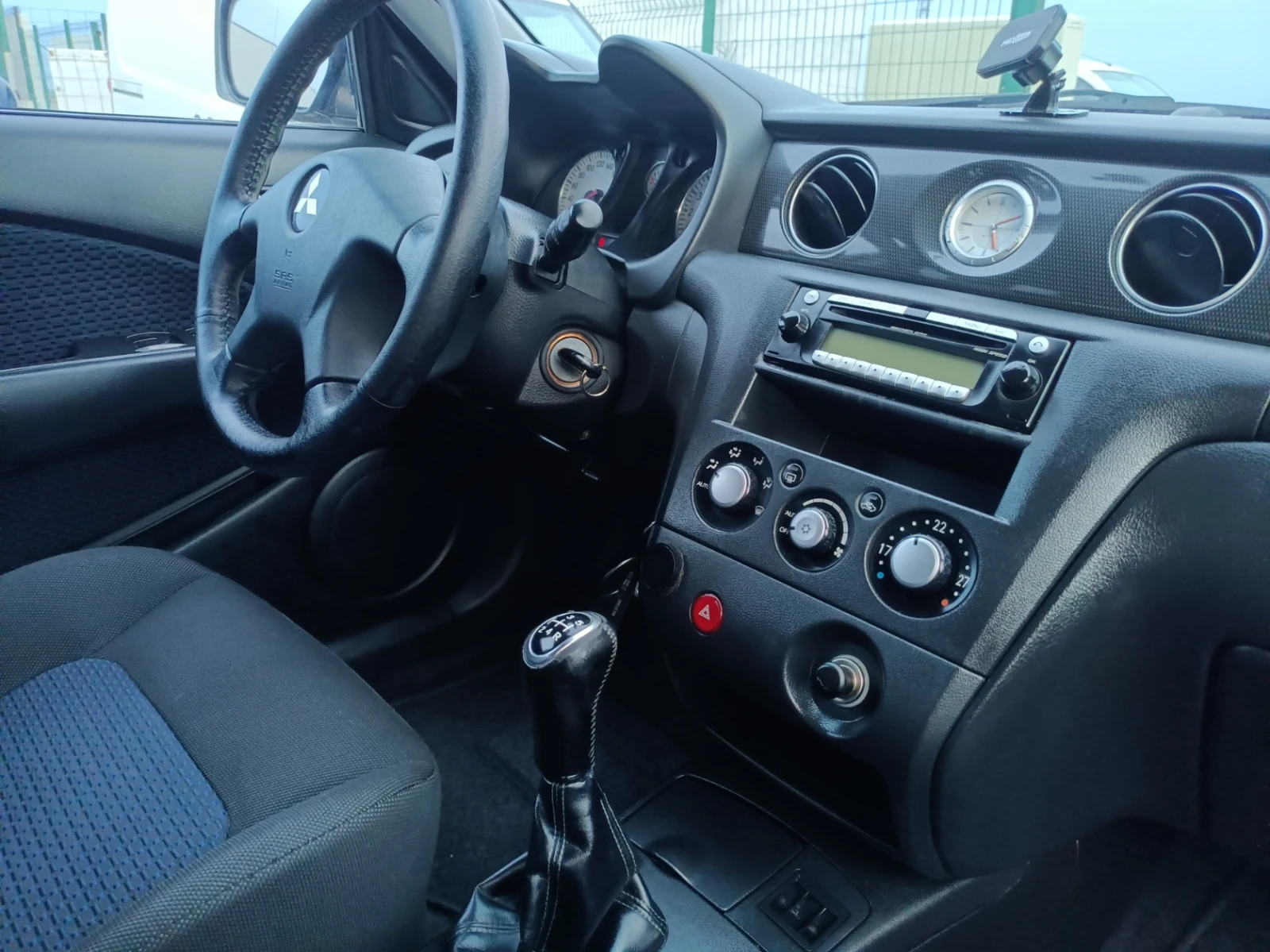 Mitsubishi Outlander 2.0 бенз/газ | Mobile.bg — изображение 12