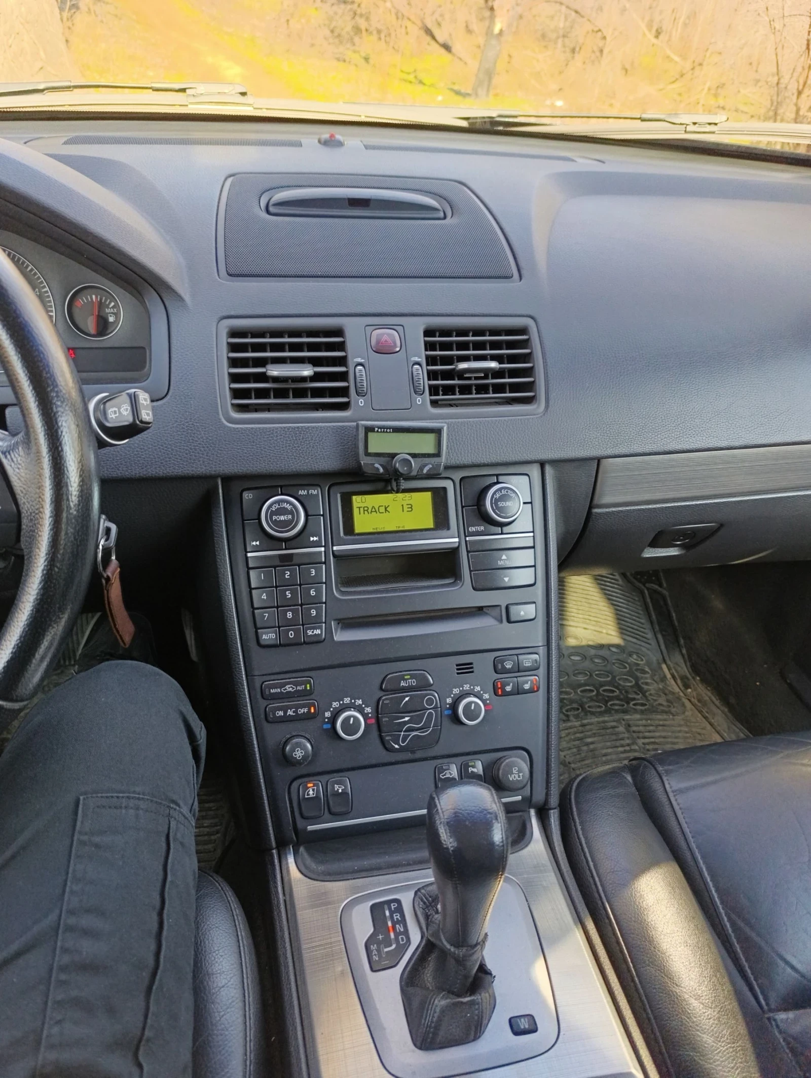 Volvo Xc90 185 k.c D5 6 степен автм.6+ 1 NL - изображение 10