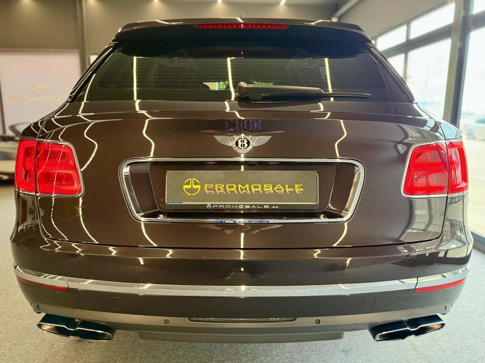 Bentley Bentayga V8 * Panorama* 22"* SoftClose* Лизинг - изображение 5