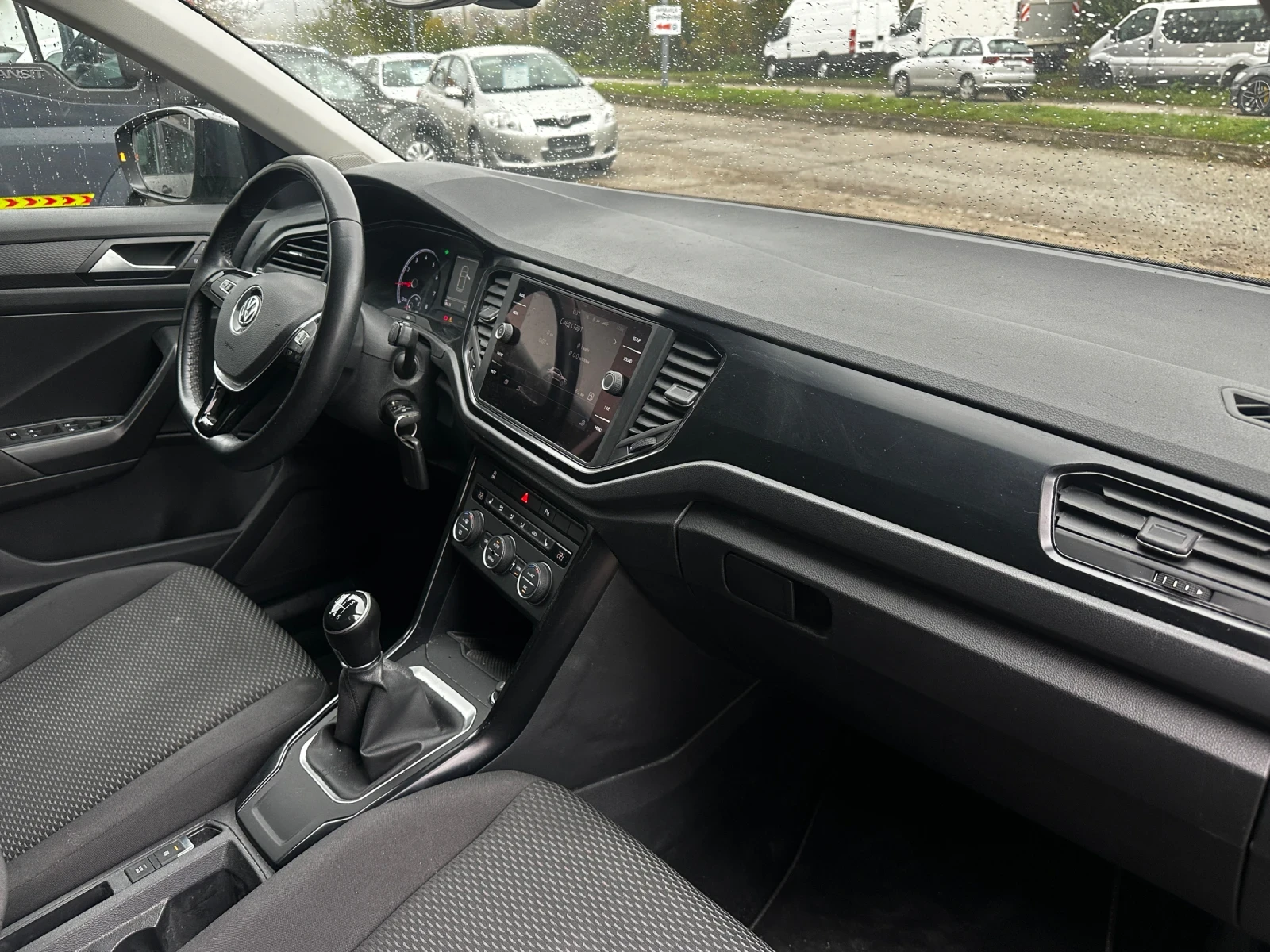 VW T-Roc 1.0TSI | Mobile.bg   5