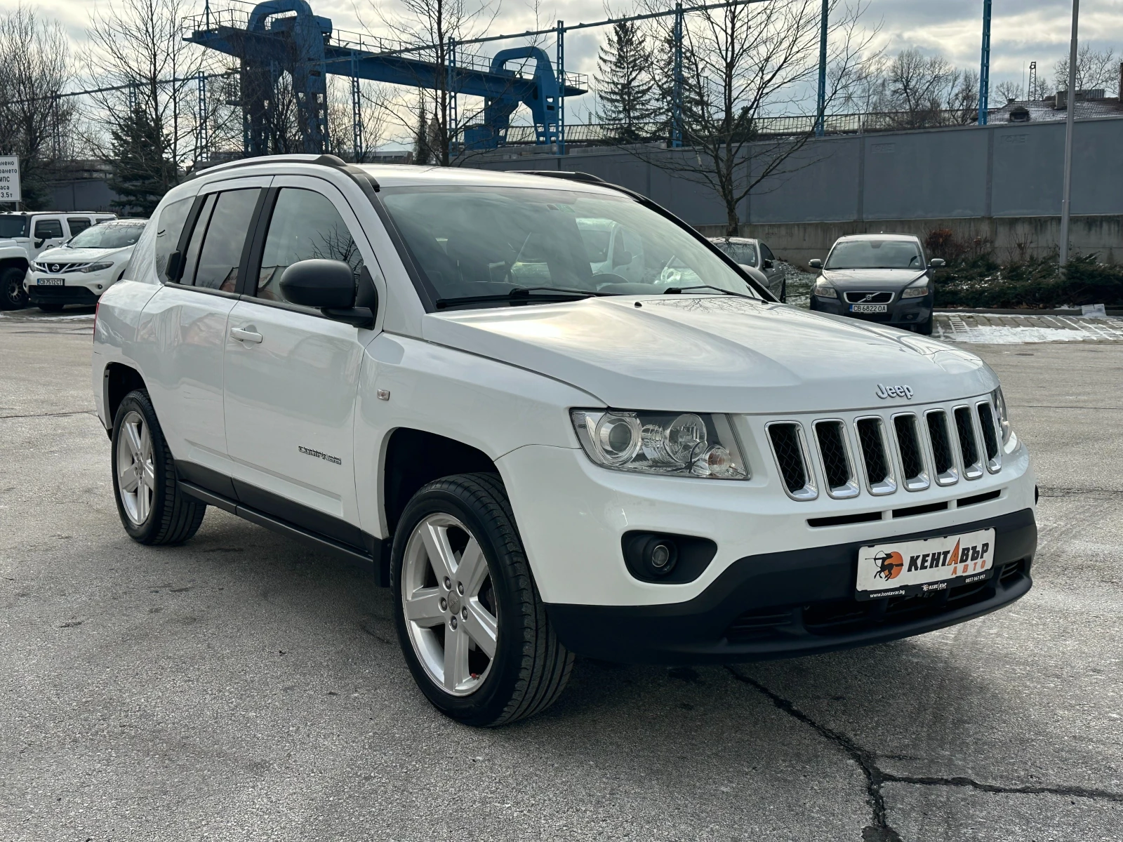 Jeep Compass 2.4i 170 к.с./ГАРАНЦИЯ ОТ КЕНТАВЪР  - изображение 6
