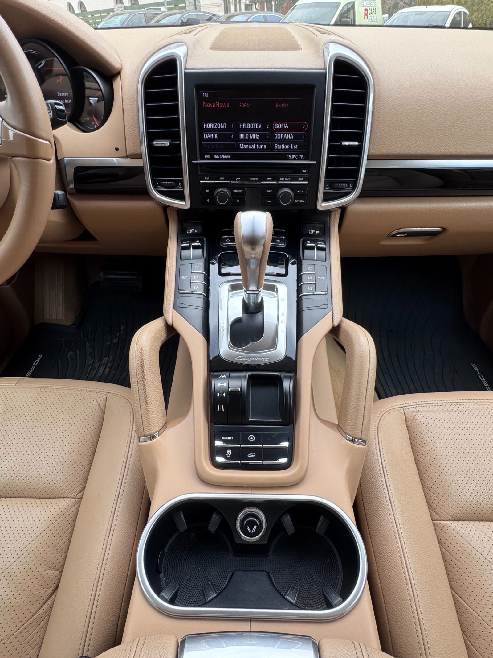 Porsche Cayenne, снимка 11 - Автомобили и джипове - 54024120