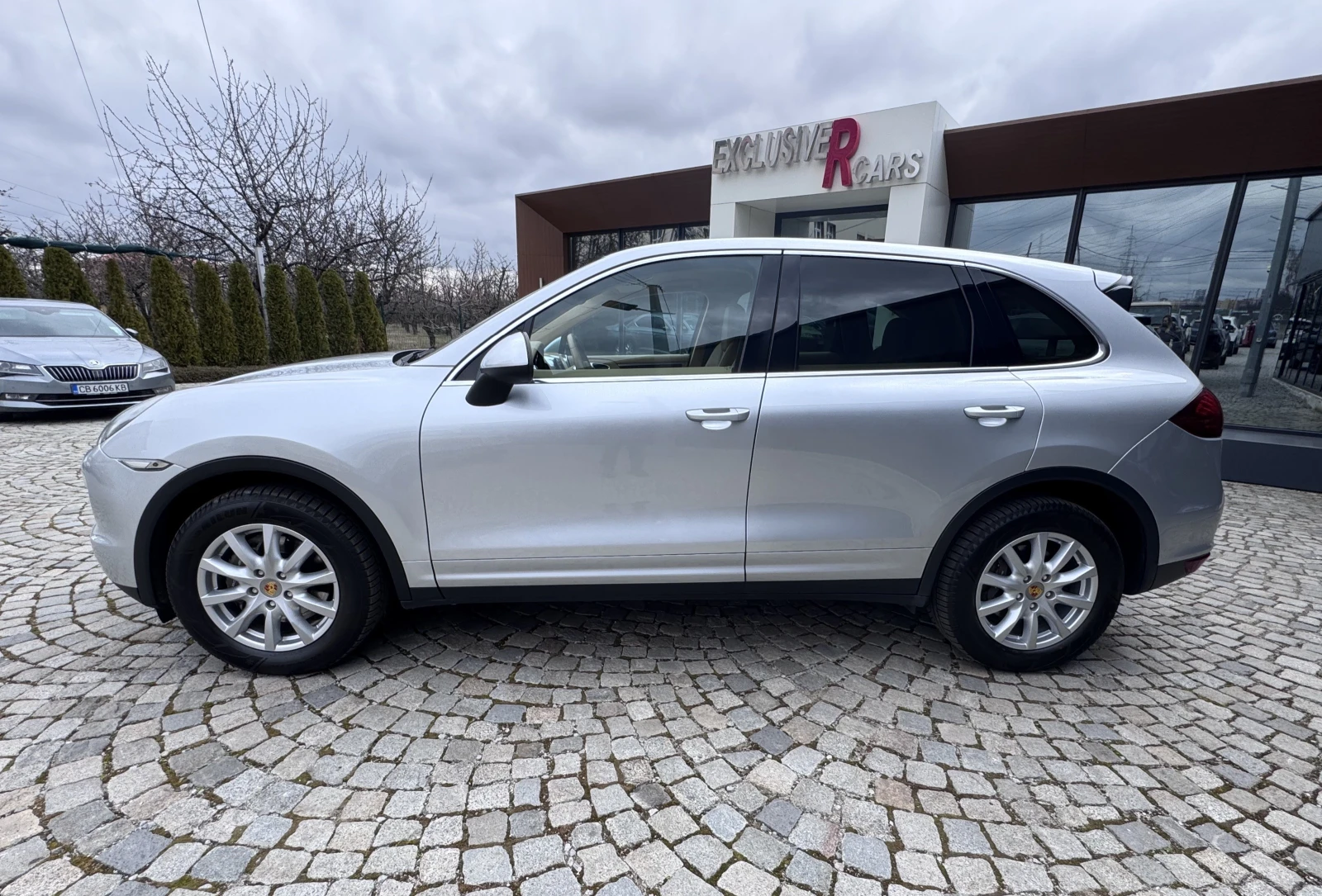 Porsche Cayenne, снимка 3 - Автомобили и джипове - 54024120