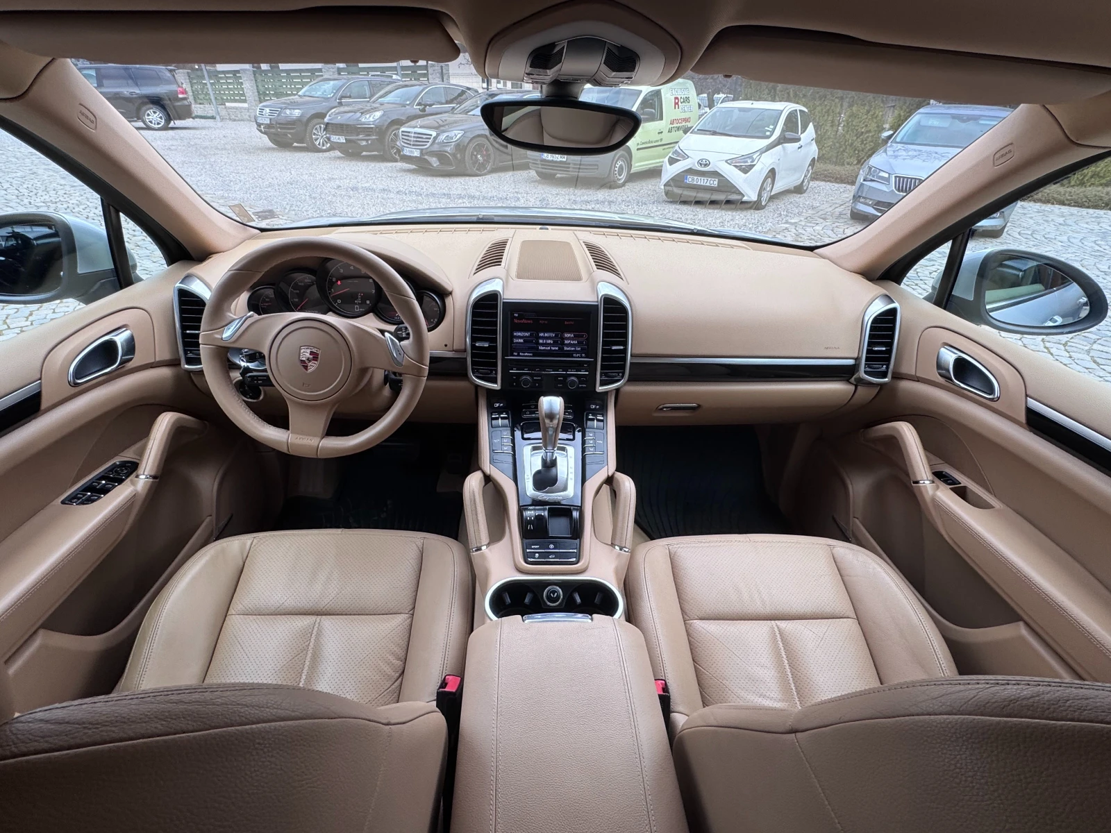 Porsche Cayenne, снимка 9 - Автомобили и джипове - 54024120