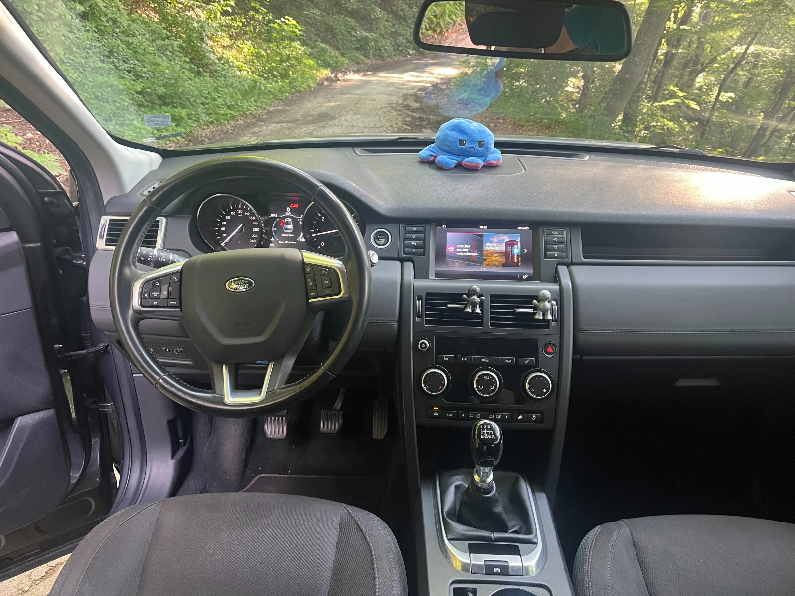 Land Rover Discovery Sport, снимка 8 - Автомобили и джипове - 54863158