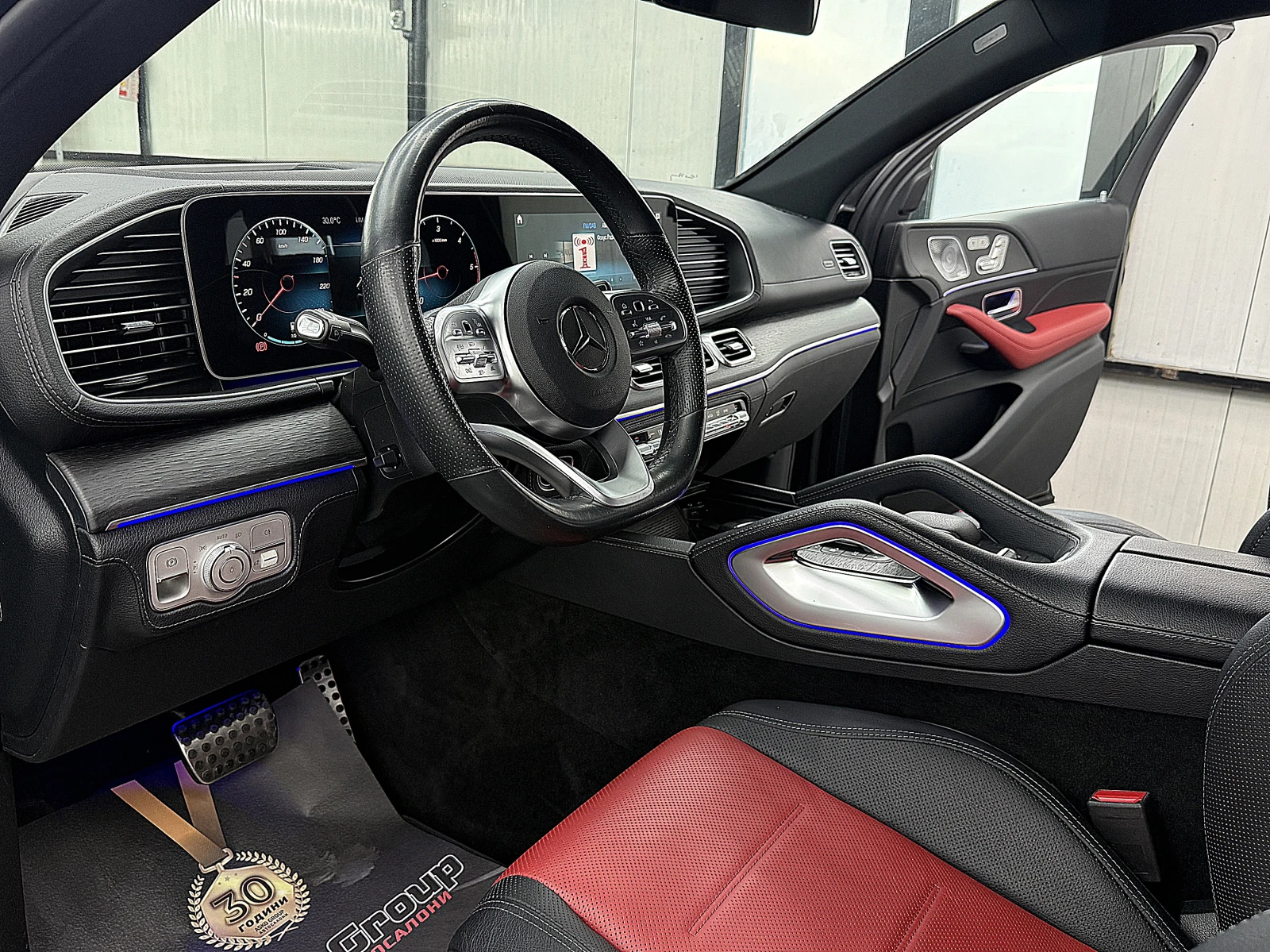 Mercedes-Benz GLE 350 KUPE/AMG-Line/panorama/360-k/ГЕРМАНИЯ ЛИЗИНГ, снимка 15 - Автомобили и джипове - 55261547