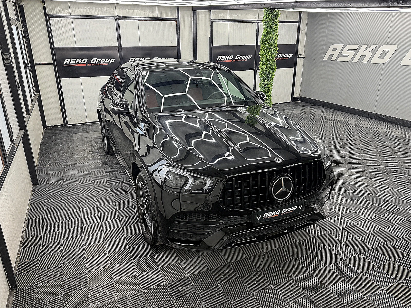 Mercedes-Benz GLE 350 KUPE/AMG-Line/panorama/360-k/ГЕРМАНИЯ ЛИЗИНГ, снимка 7 - Автомобили и джипове - 55261547