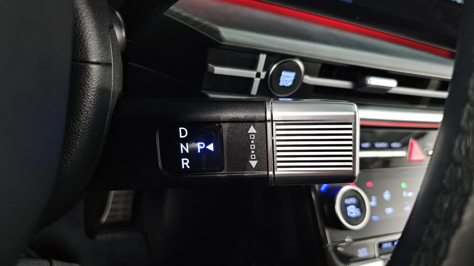 Hyundai Santa fe 2.5T Calligraphy* 360* BLIND SPOT* КРАЙНА ЦЕНА, снимка 9 - Автомобили и джипове - 55323652