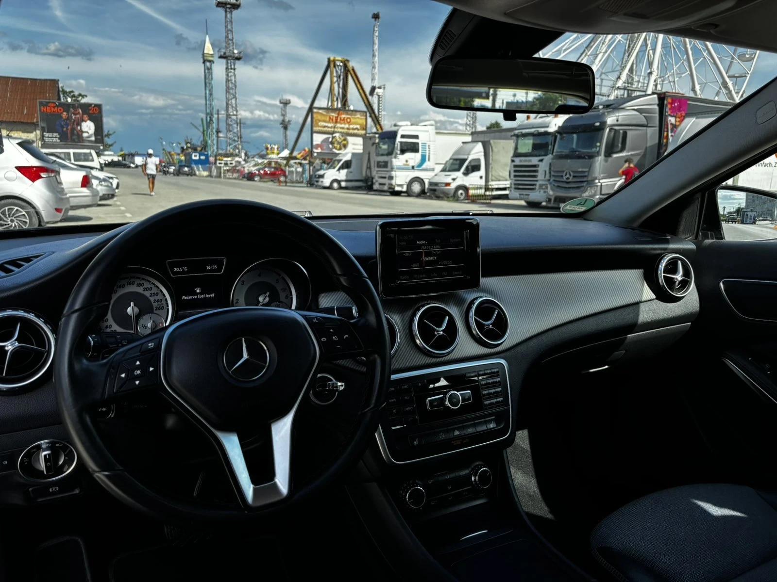 Mercedes-Benz GLA 200 200, снимка 9 - Автомобили и джипове - 55418151