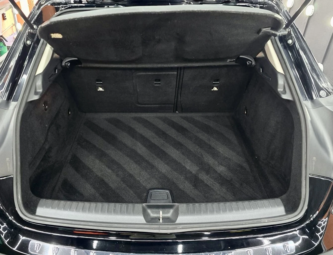 Mercedes-Benz GLA 200 200, снимка 13 - Автомобили и джипове - 55418151