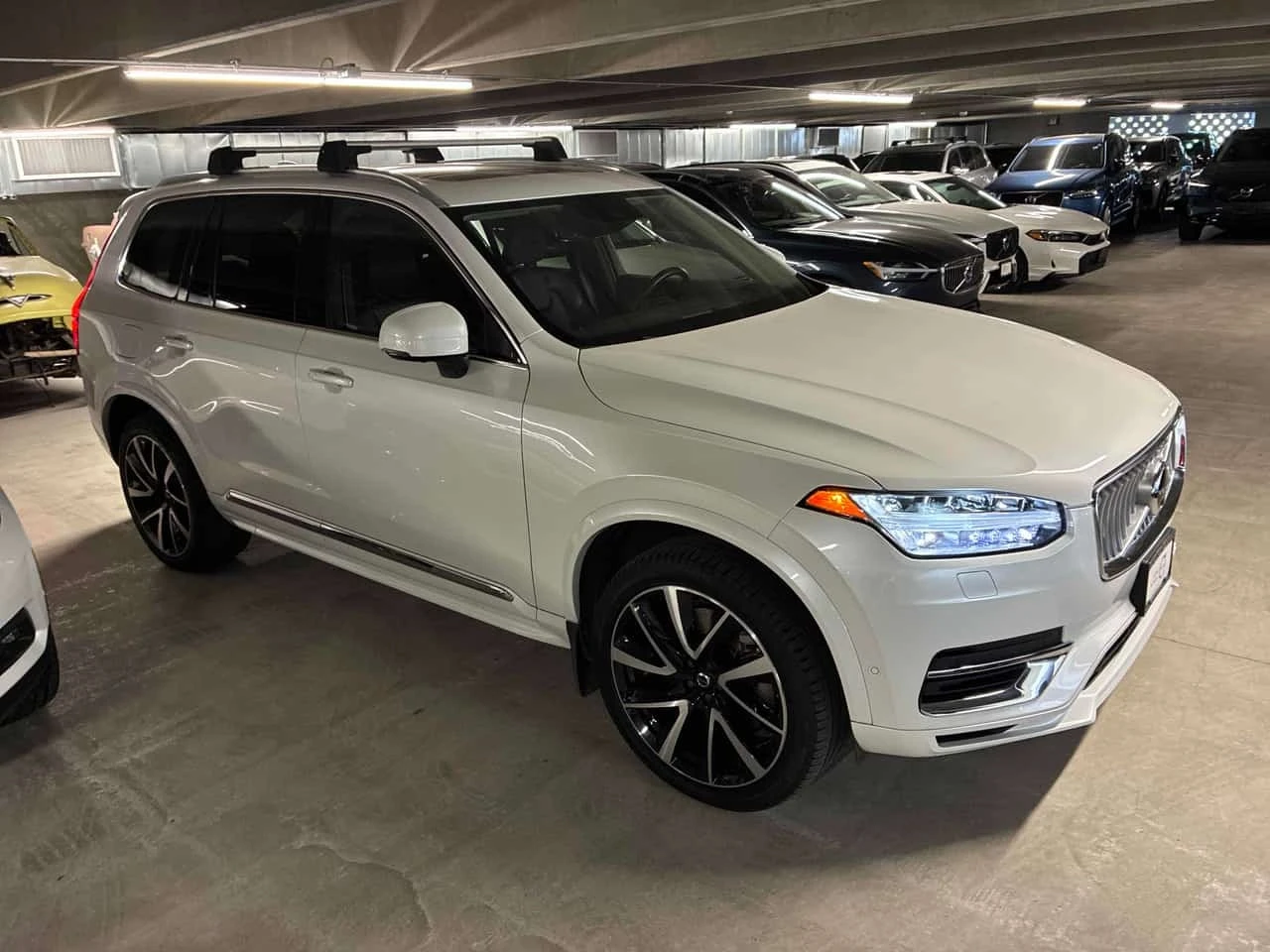 Volvo Xc90 * Inscription * CARFAX * ОПЦИЯ ЗА ФИНАНСИРАНЕ, снимка 4 - Автомобили и джипове - 55754549