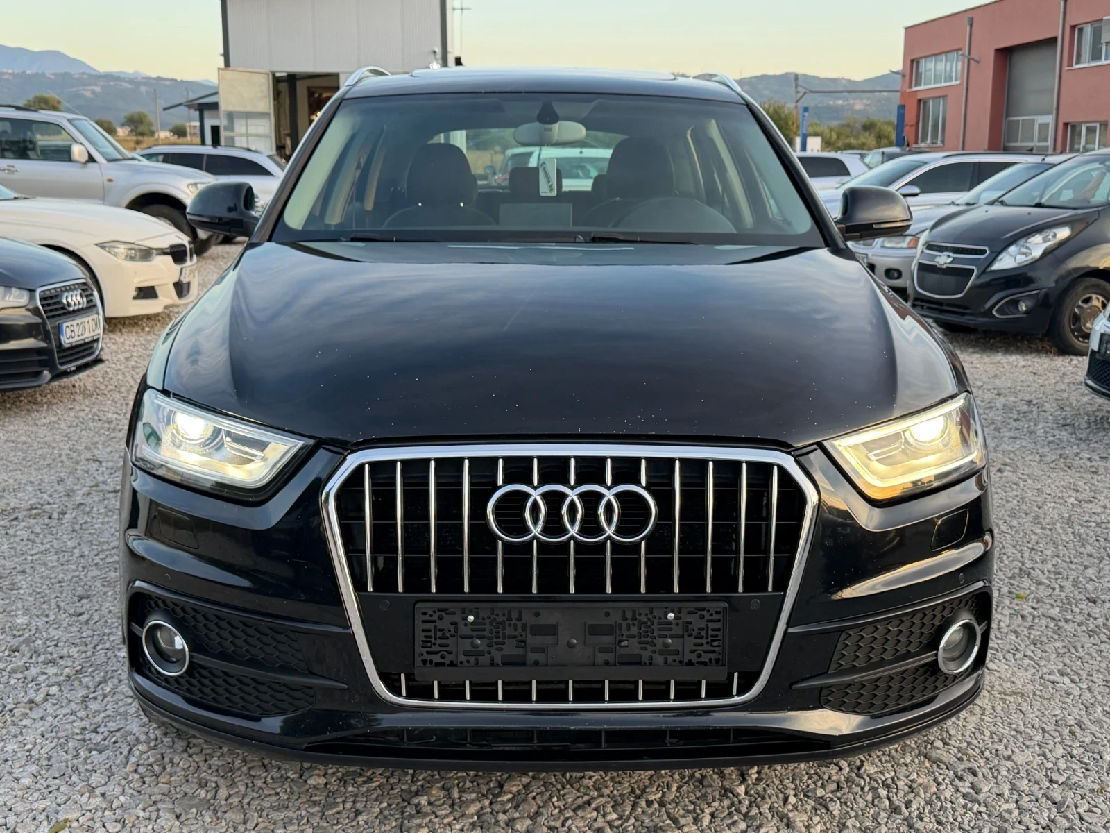Audi Q3 S line / Quattro, снимка 2 - Автомобили и джипове - 56330568