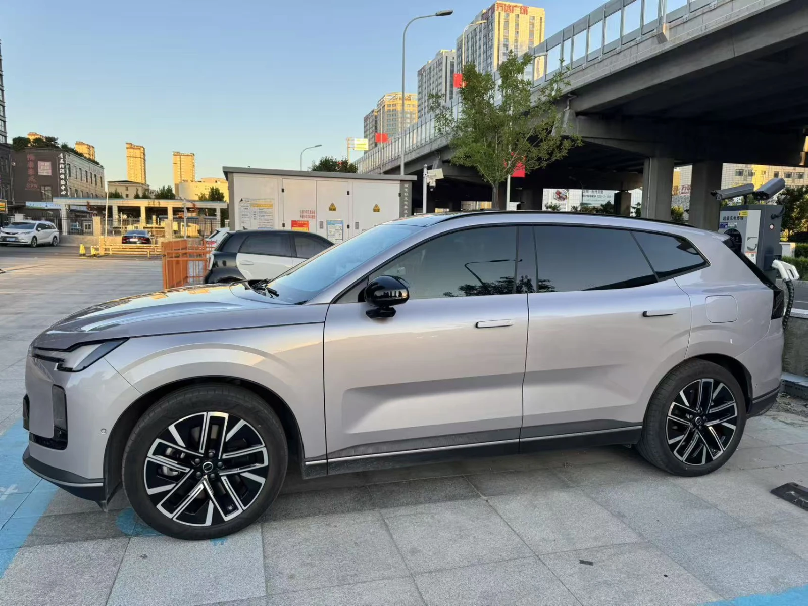 Volvo Xc90 VOLVO XC70 ULTRA AWD 4X4 462HP PLUG-IN HYBRID FULL | Mobile.bg � ����������� 4