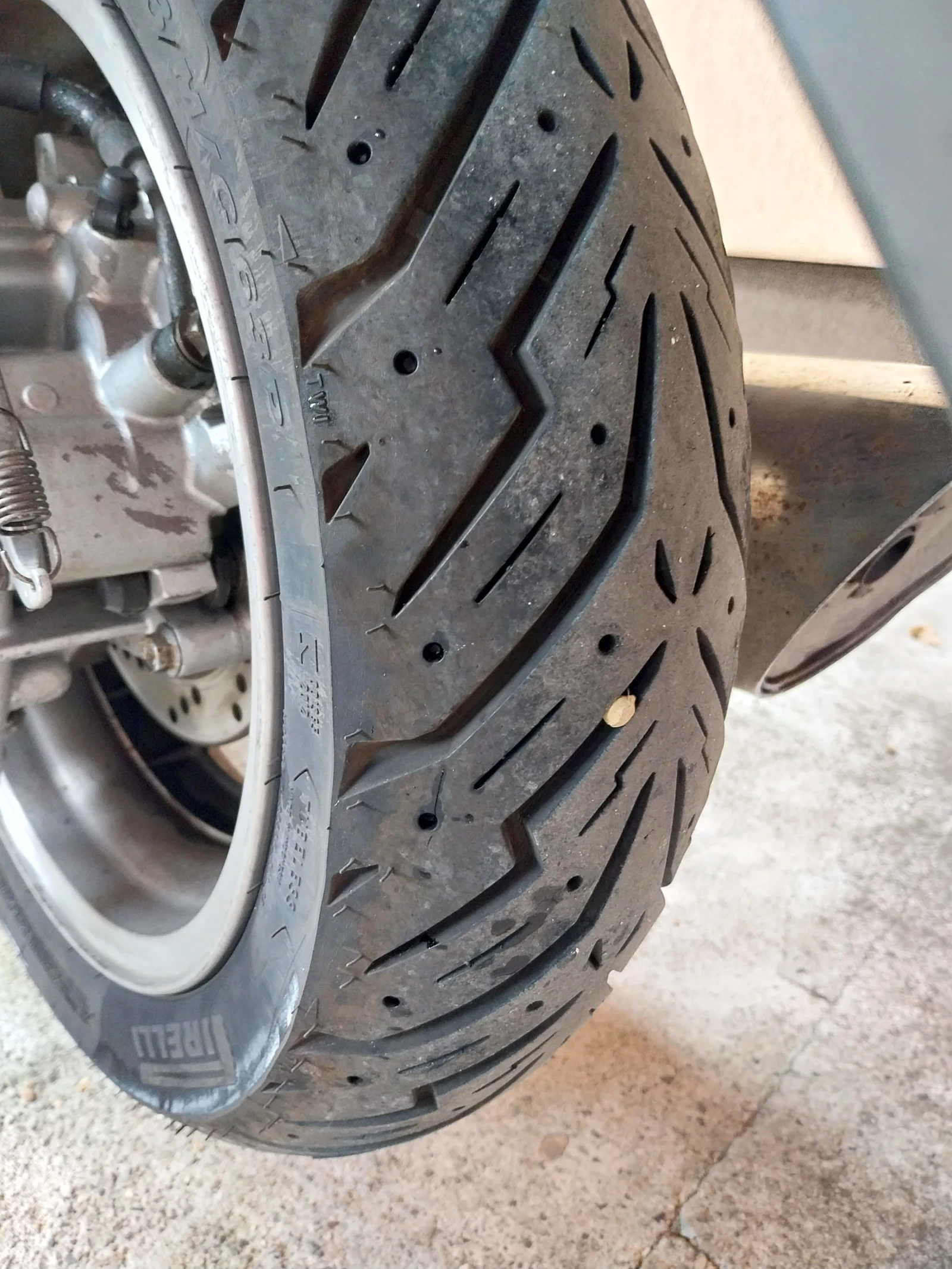 Suzuki Burgman  - изображение 3