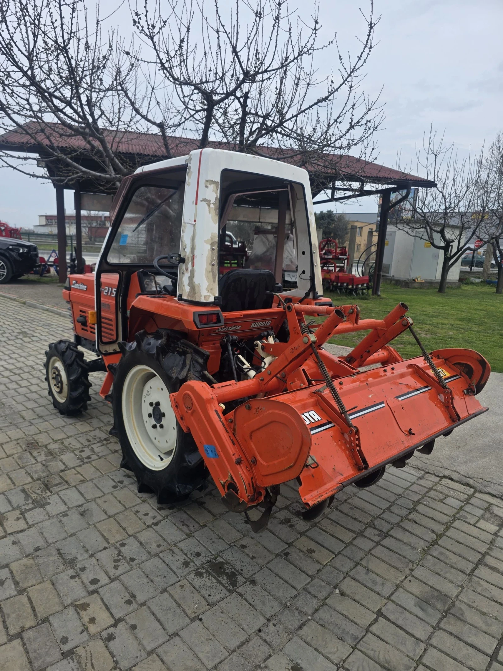 Трактор Kubota L1-215, снимка 4 - Селскостопанска техника - 53985486