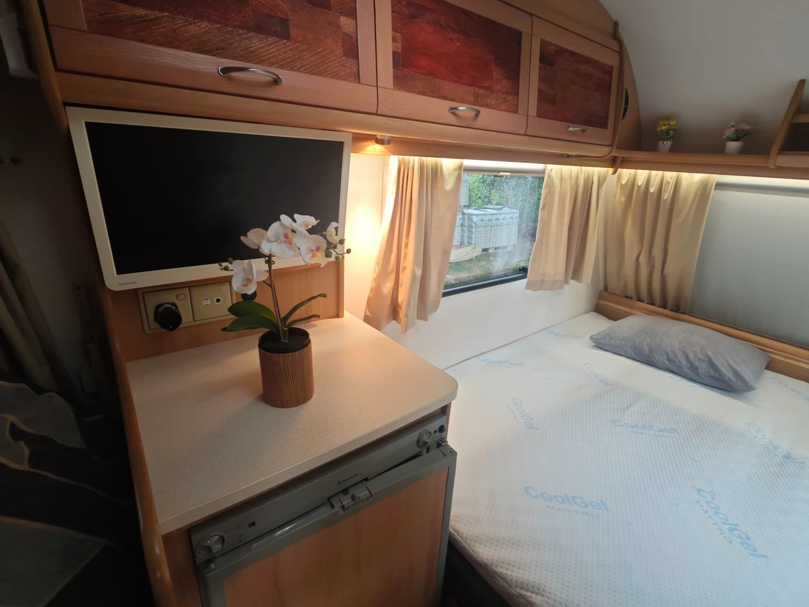 Каравана Avondale 556 6, снимка 17 - Каравани и кемпери - 55805553