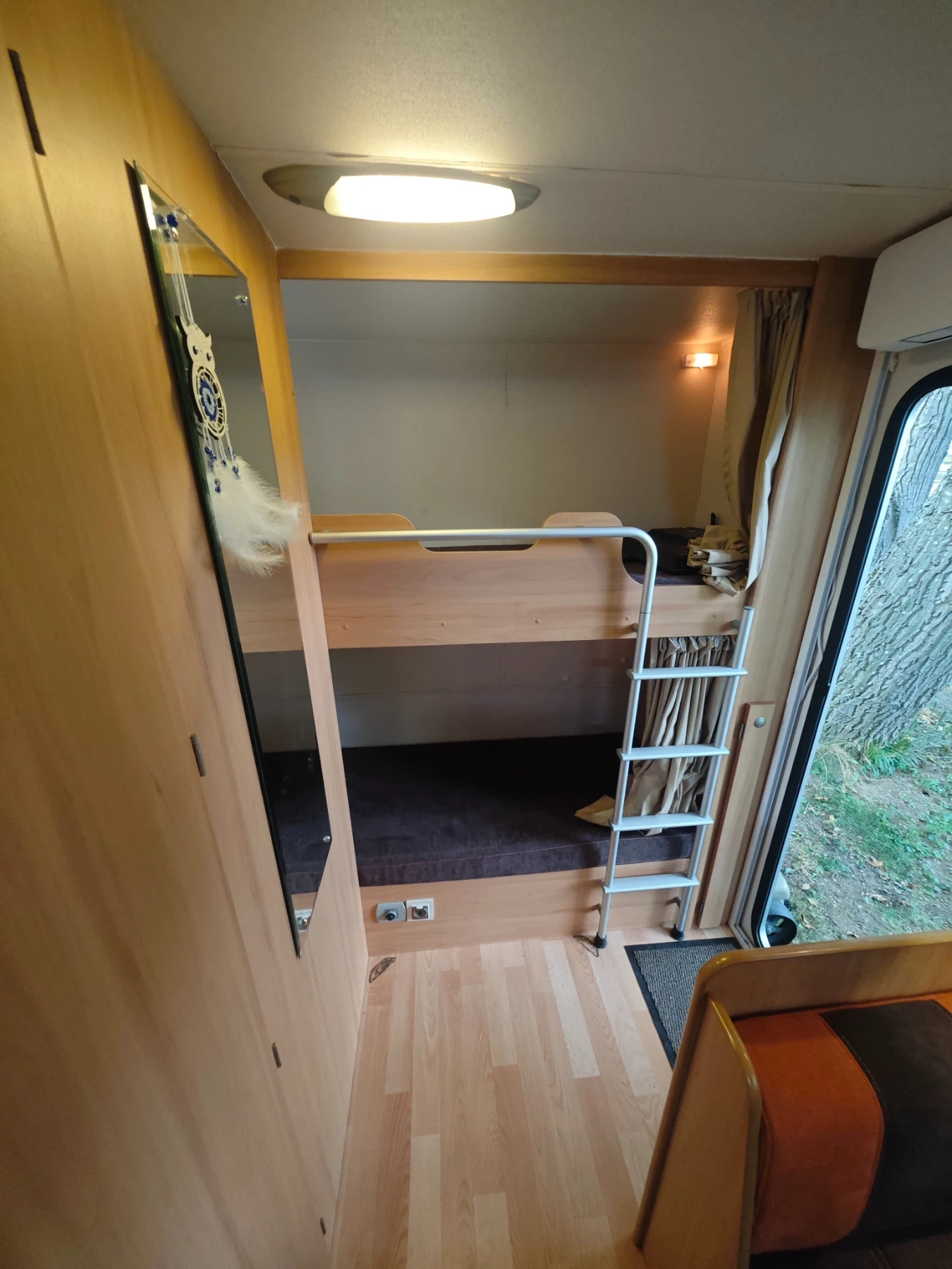 Каравана Avondale 556 6, снимка 3 - Каравани и кемпери - 55805553
