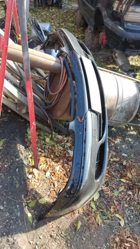 продавам 2броя предни брони, снимка 1