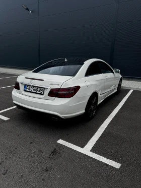 Обява за продажба на Mercedes-Benz E 350 Mercedes E350 coupe подгрев/обдухване/червена кожа ~19 999 лв. - изображение 8