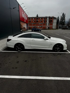 Обява за продажба на Mercedes-Benz E 350 Mercedes E350 coupe подгрев/обдухване/червена кожа ~19 999 лв. - изображение 4