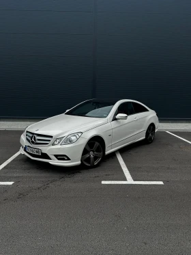 Обява за продажба на Mercedes-Benz E 350 Mercedes E350 coupe подгрев/обдухване/червена кожа ~19 999 лв. - изображение 1