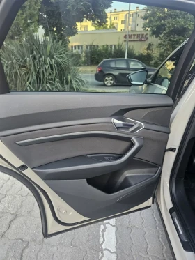 Audi E-Tron 50 quattro  | Mobile.bg    12