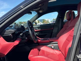 Porsche Taycan Turbo * 5000km* (Carfax) - 102000 лв. - 18411935 10
