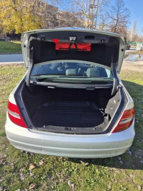 Mercedes-Benz C 200 Седан, снимка 7