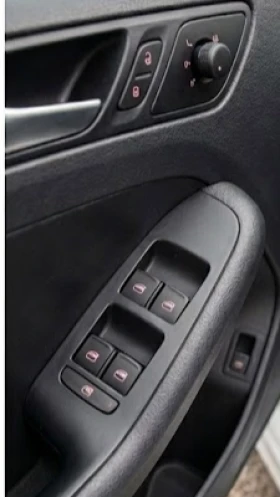 VW Jetta 1.6TDI HIGHLINE, снимка 14 - Автомобили и джипове - 54673856
