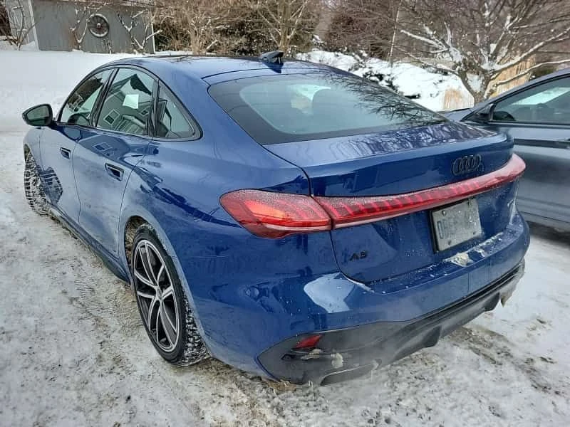 Audi A5  TECHNIK / 360 / DIS / B&O / AMBIENT / , снимка 2 - Автомобили и джипове - 53739872