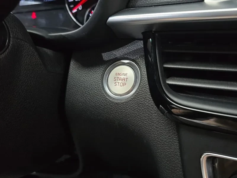 Kia K5 Hybrid 2Nd Generation Noblesse, снимка 16 - Автомобили и джипове - 56354755