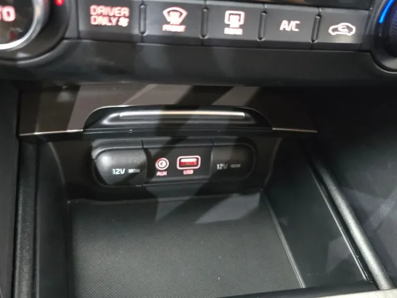 Kia K5 Hybrid 2Nd Generation Noblesse, снимка 10 - Автомобили и джипове - 56354755