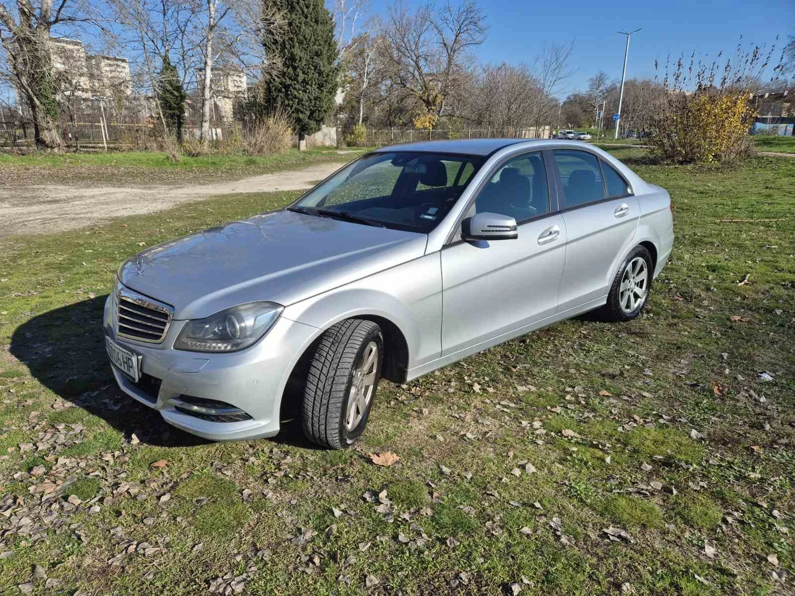 Mercedes-Benz C 200 Седан, снимка 1