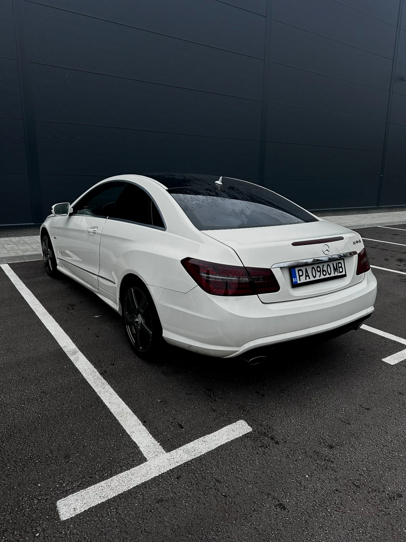 Mercedes-Benz E 350 Mercedes E350 coupe подгрев/обдухване/червена кожа - изображение 8