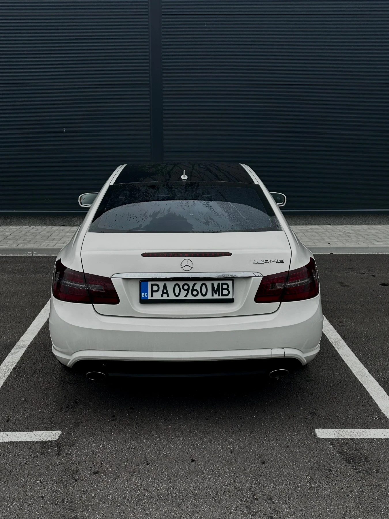 Mercedes-Benz E 350 Mercedes E350 coupe подгрев/обдухване/червена кожа - изображение 7