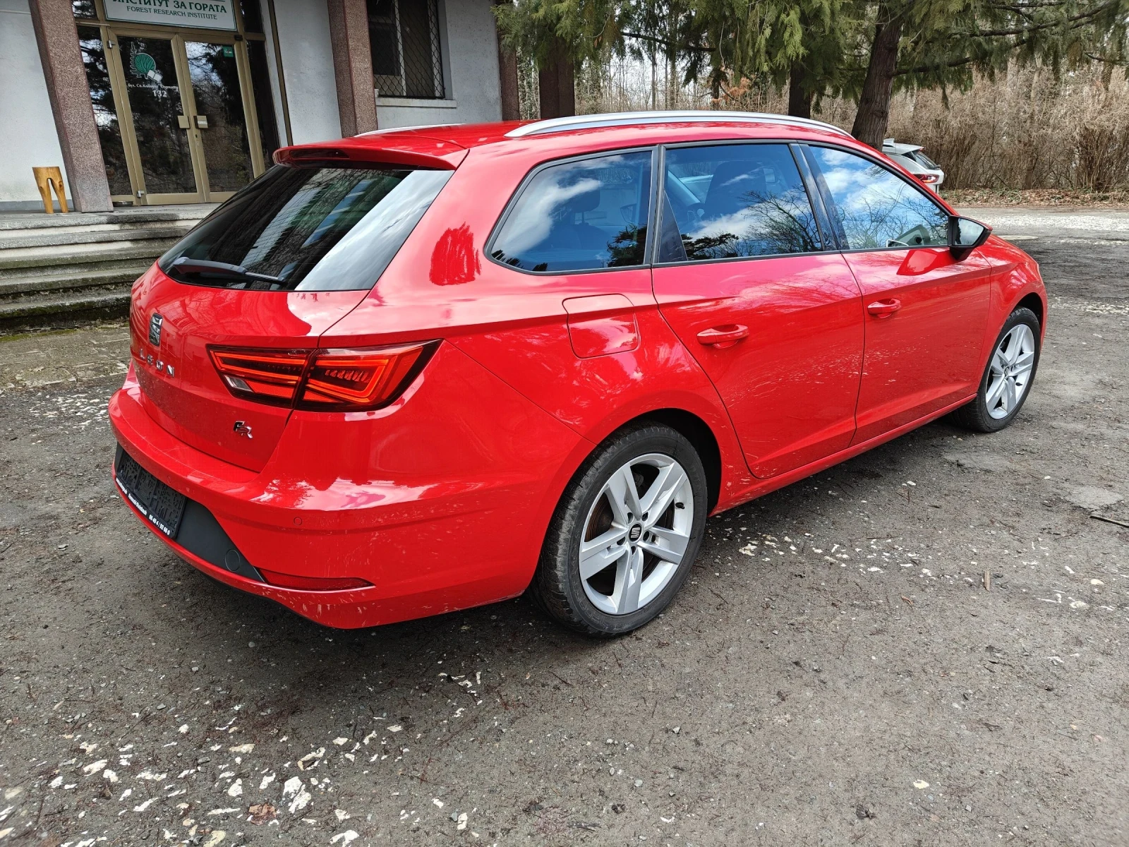 Seat Leon ST 1.6 FR - изображение 5