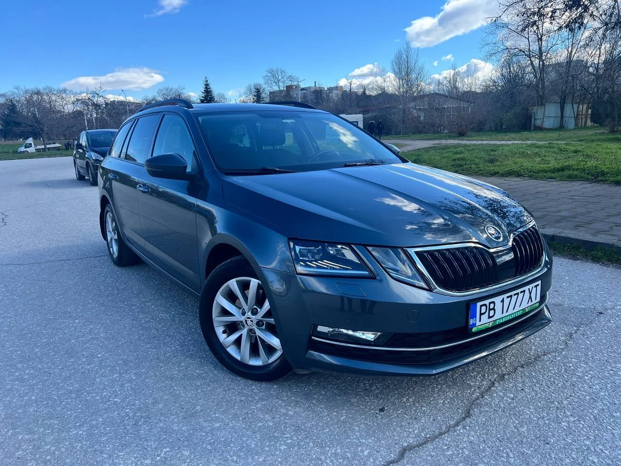 Skoda Octavia 94000км.2.0 ДИЗЕЛ 150K.C.АВТОМАТ 7ск., снимка 5 - Автомобили и джипове - 53505771